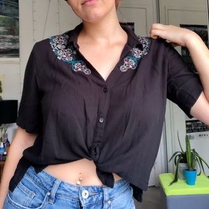 Cropped & embroidered black button up (new!)